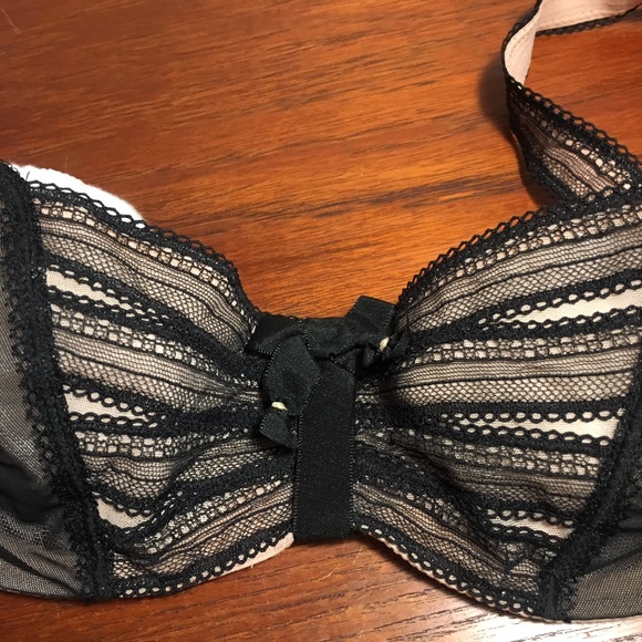 Chantal Thomass Bra and Panty set - Picture 4 of 9